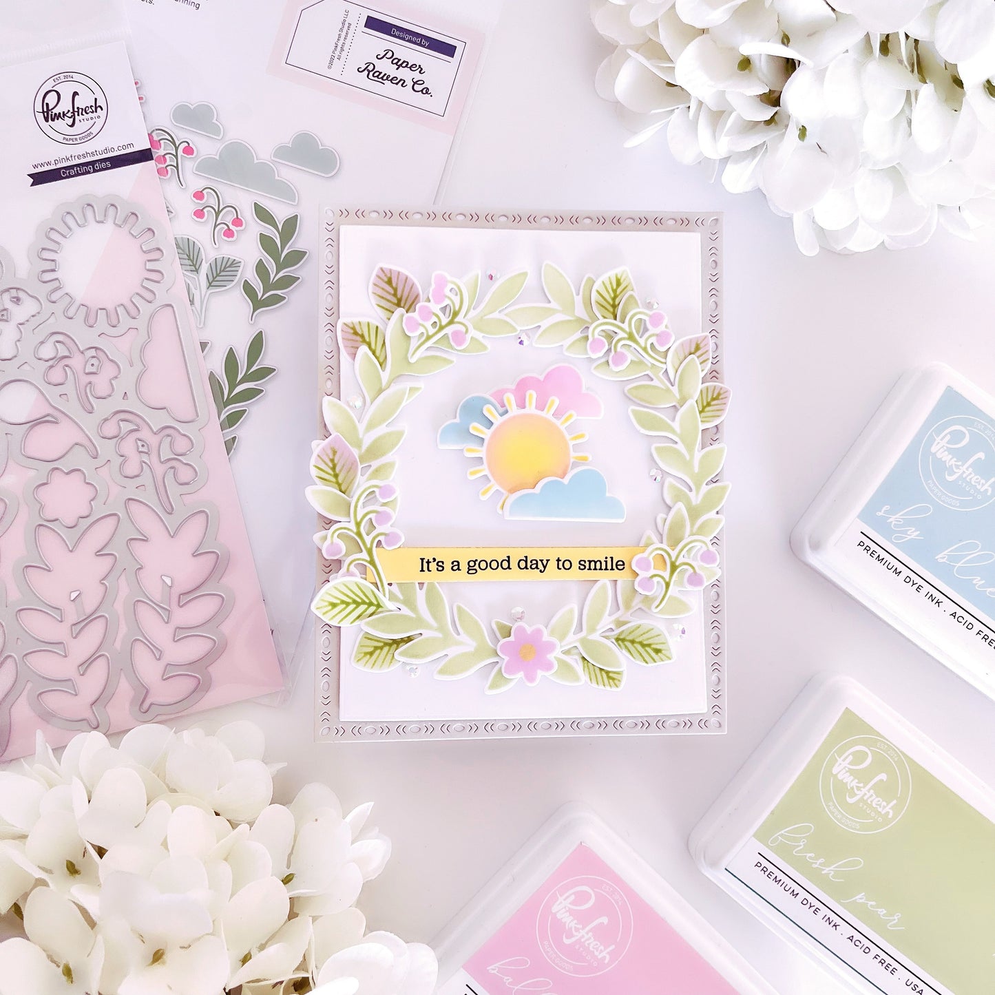 Pinkfresh Studio -Summer Blooms Layering Stencil (4pcs)