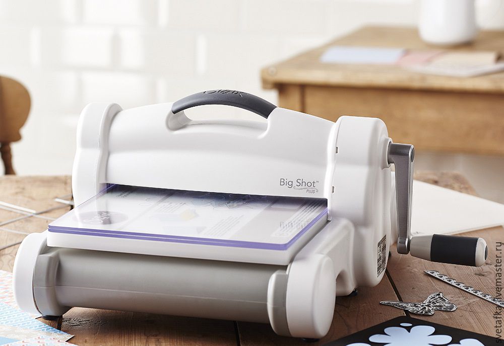 Sizzix - Big Shot Plus A4 White & Grey