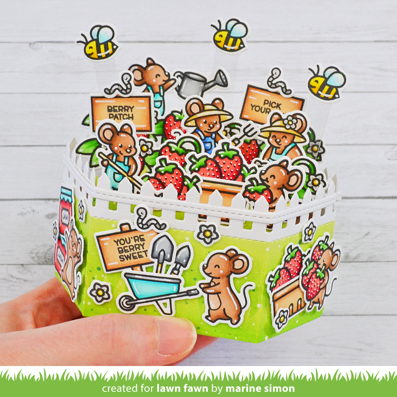 Lawn Fawn - Platform Pop-Up Picket Fence Wrap Around
