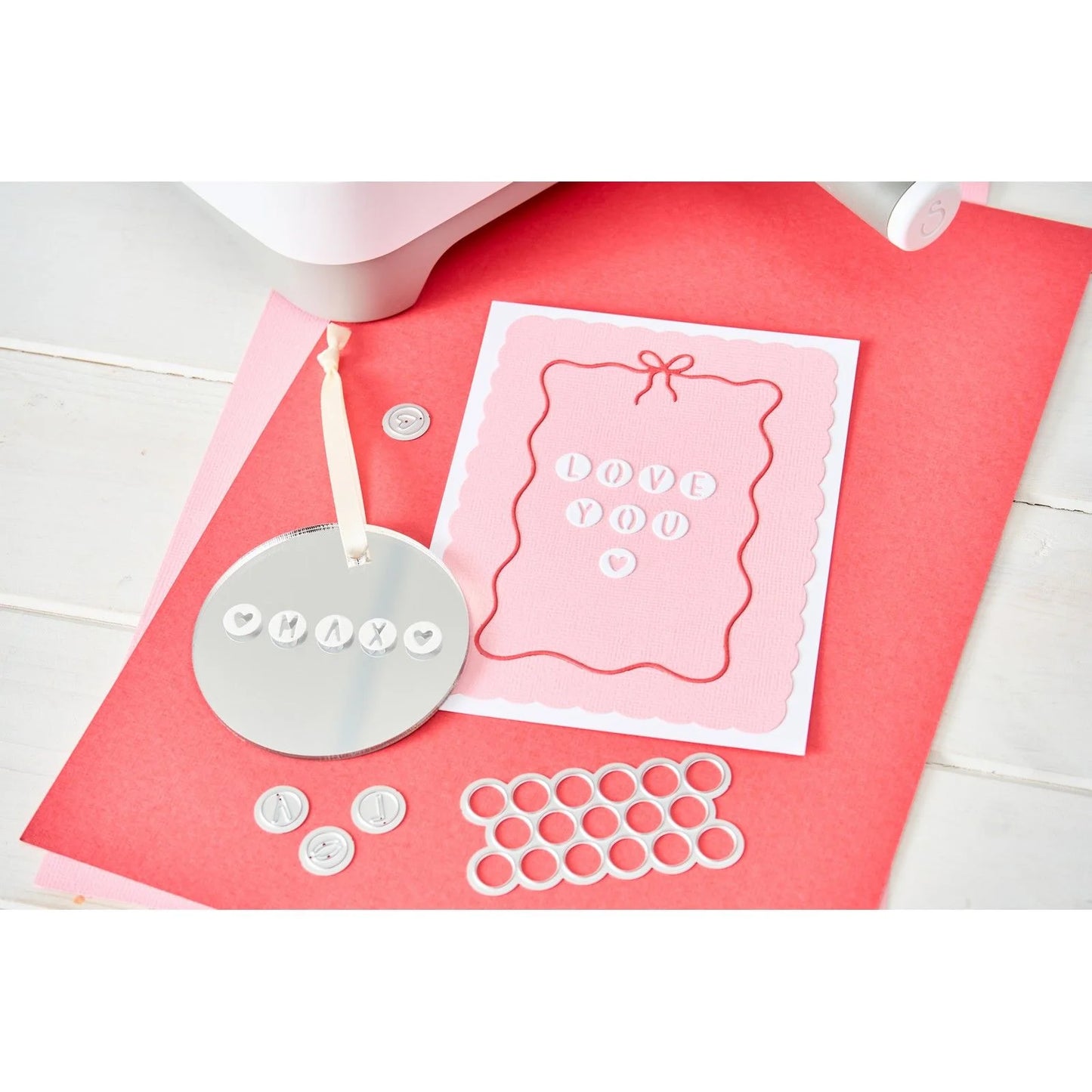 Sizzix - Thinlits Dies Loops, Bows & Frames by Letters by Shells