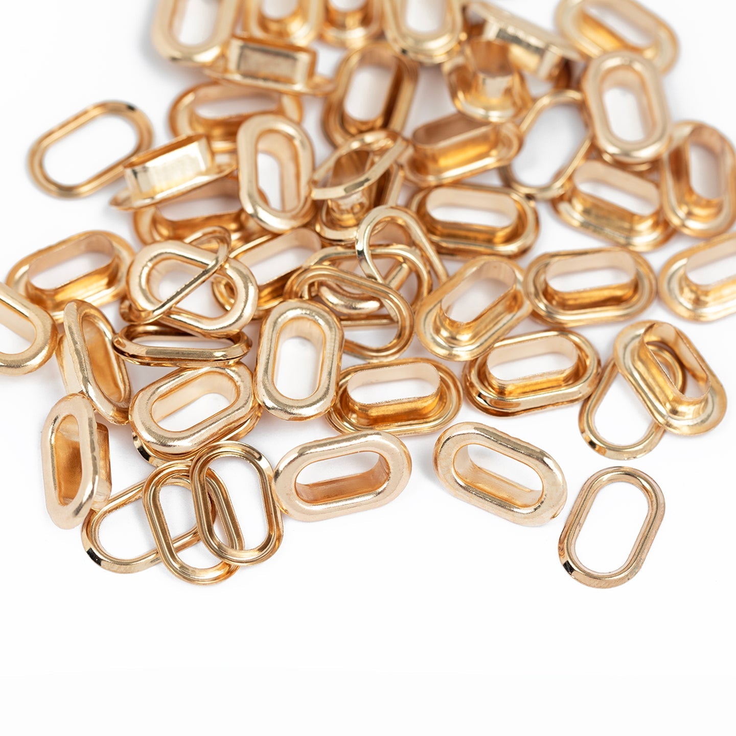 We R Makers - Crop-A-Dile Oval Eyelets Gold (50pcs)