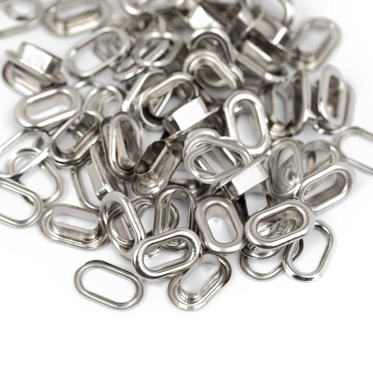 We R Makers - Crop-A-Dile Oval Eyelets Silver (50pcs)