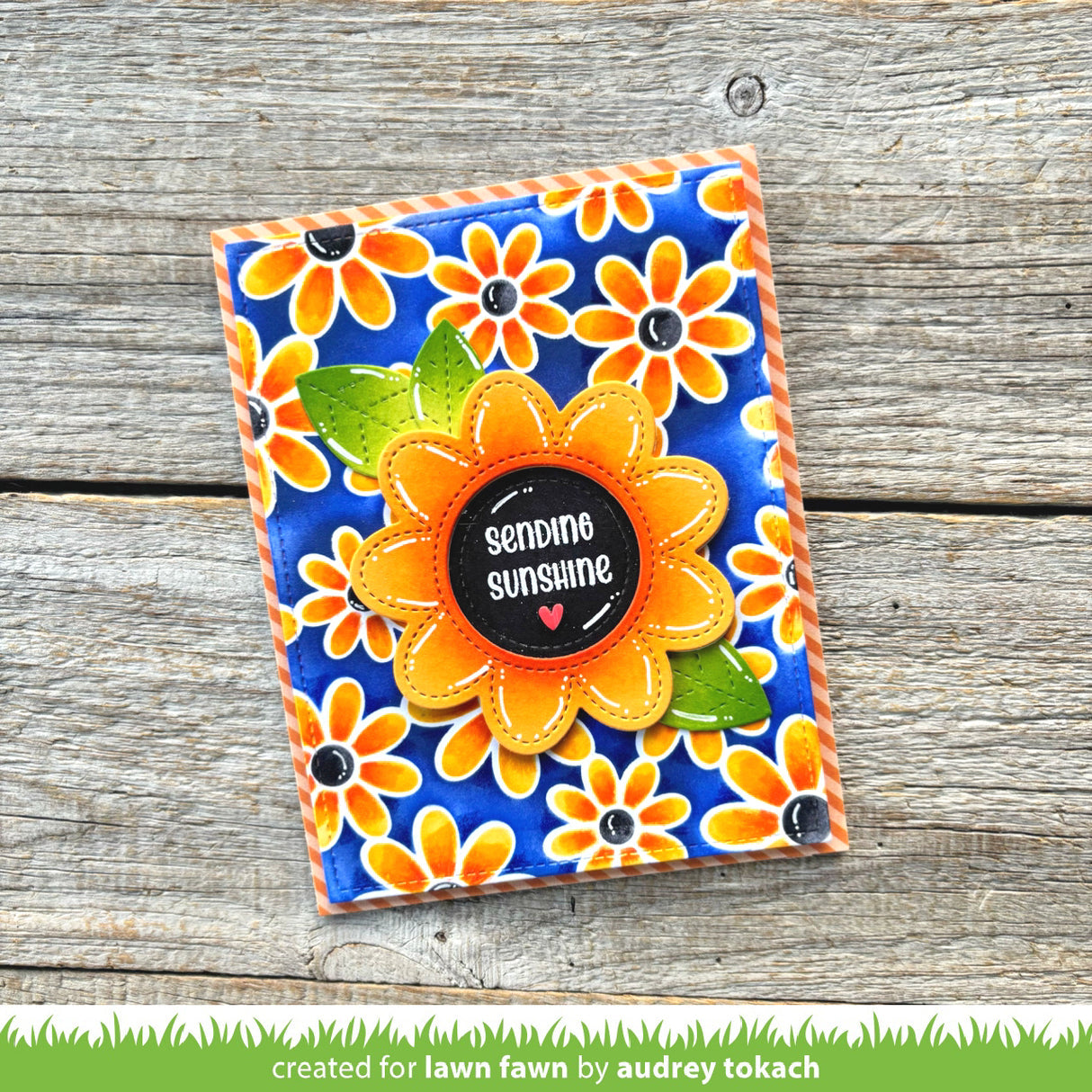 Lawn Fawn - Daisy Bloom Background Stencils (3pcs)