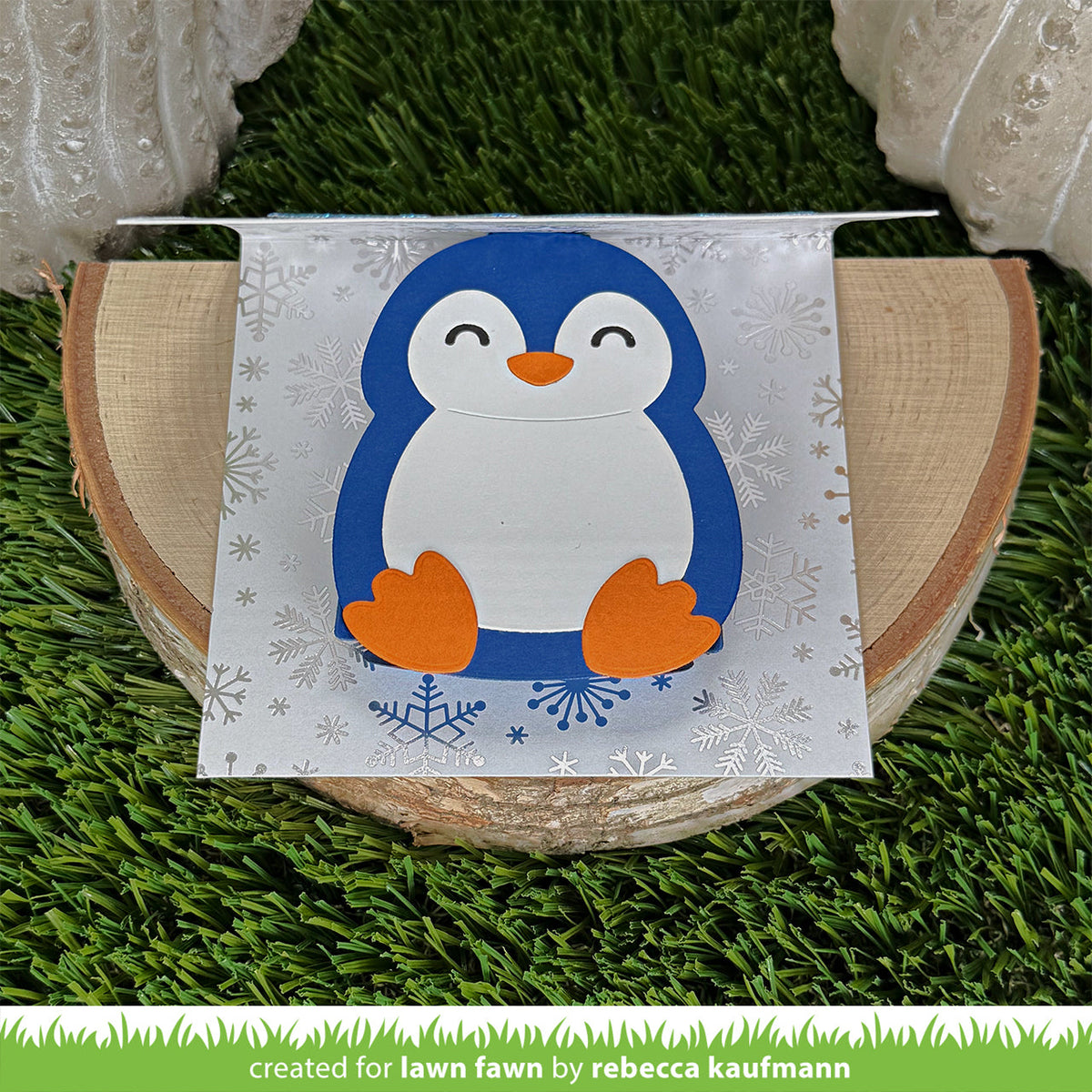 Lawn Fawn - Big Hugs Penguin