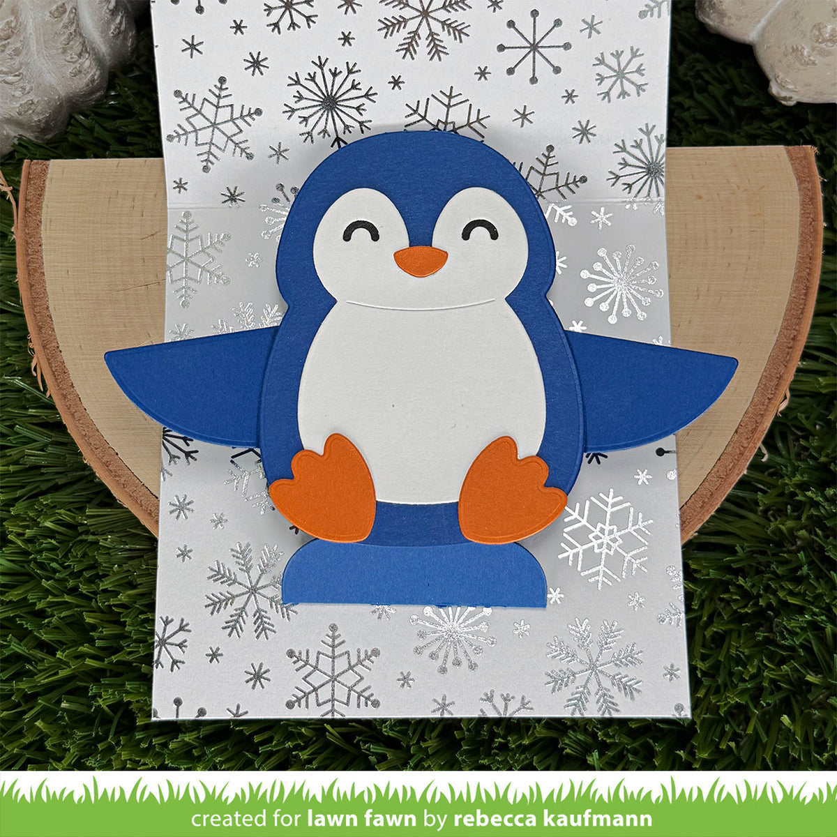 Lawn Fawn - Big Hugs Penguin