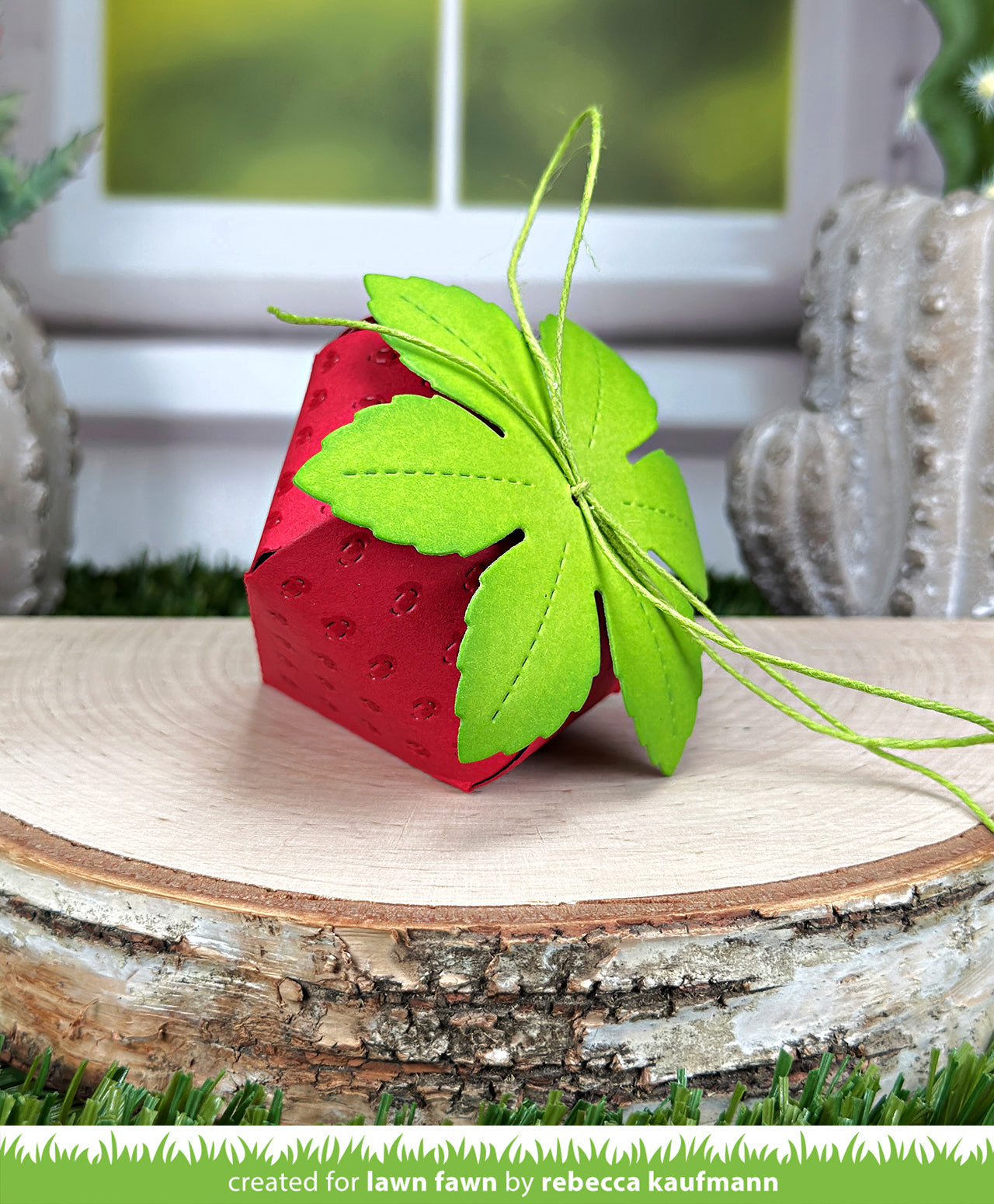 Lawn Fawn - Strawberry Treat Box