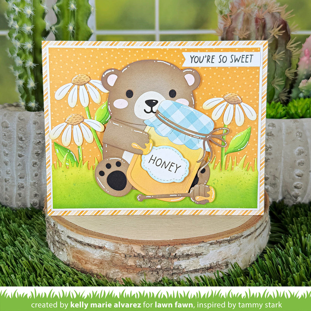 Lawn Fawn - Big Hugs Pop-Up
