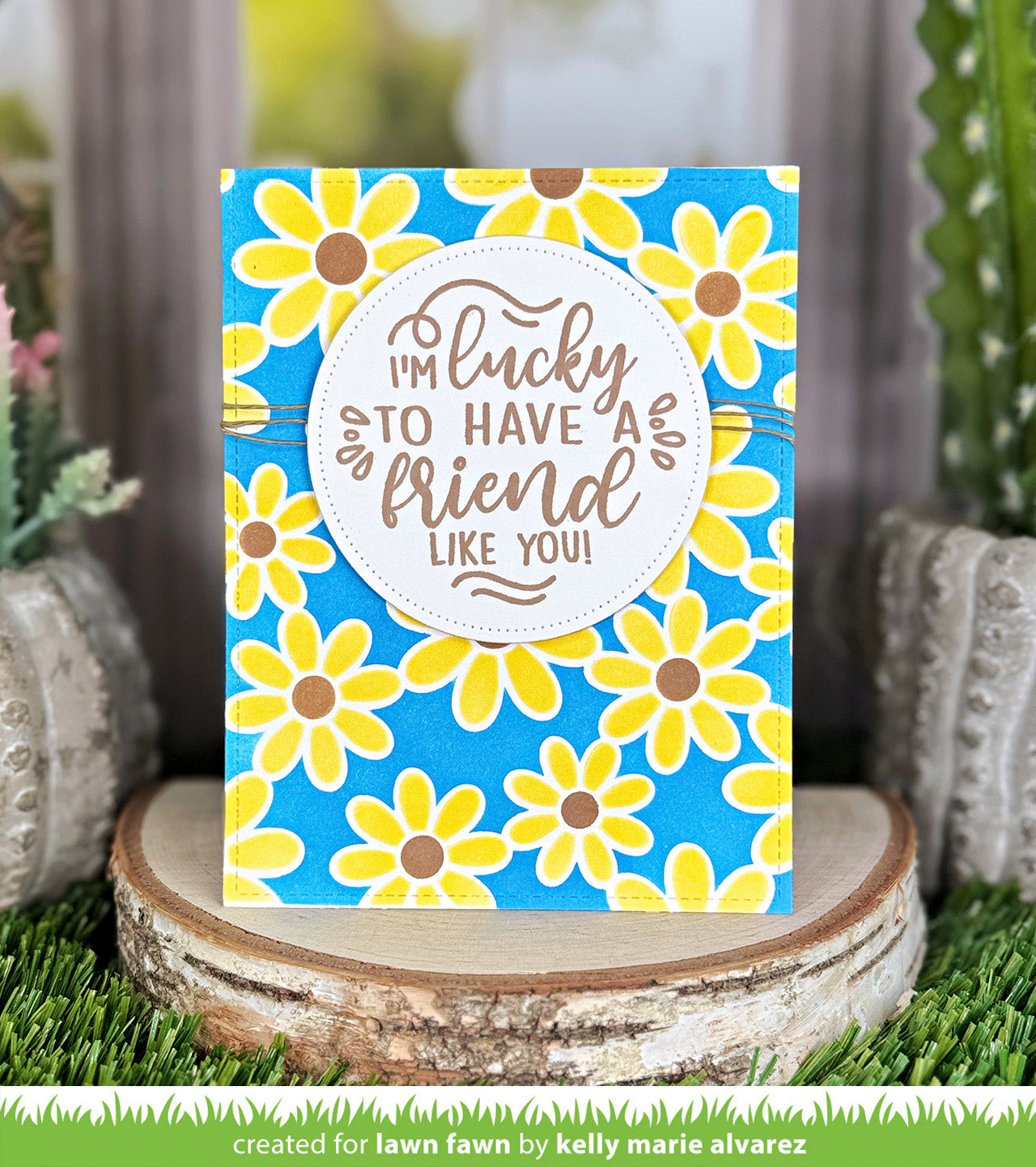 Lawn Fawn - Daisy Bloom Background Stencils (3pcs)