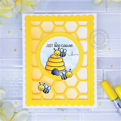 Sunny Studio - Frilly Frames Hexagon Dies