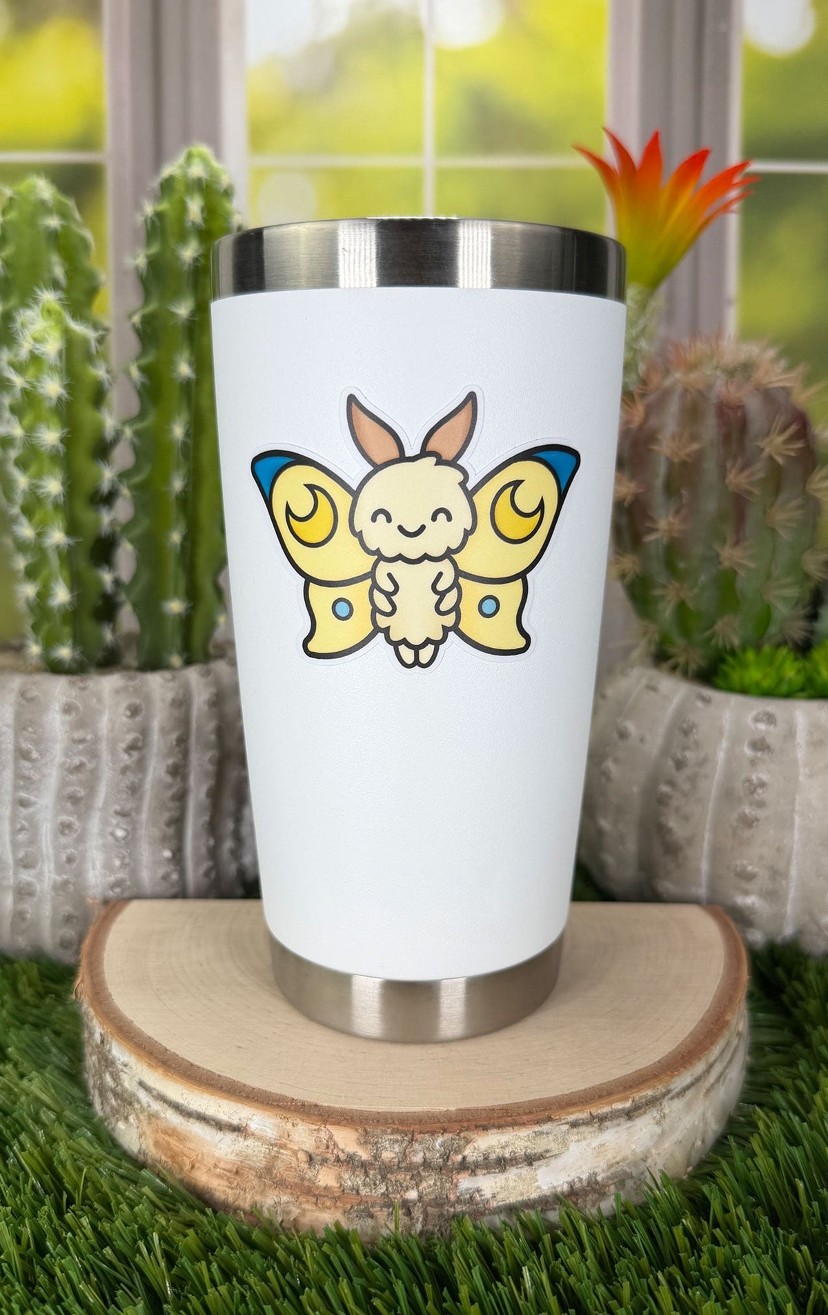 Lawn Fawn - Moth Vinyl Sticker