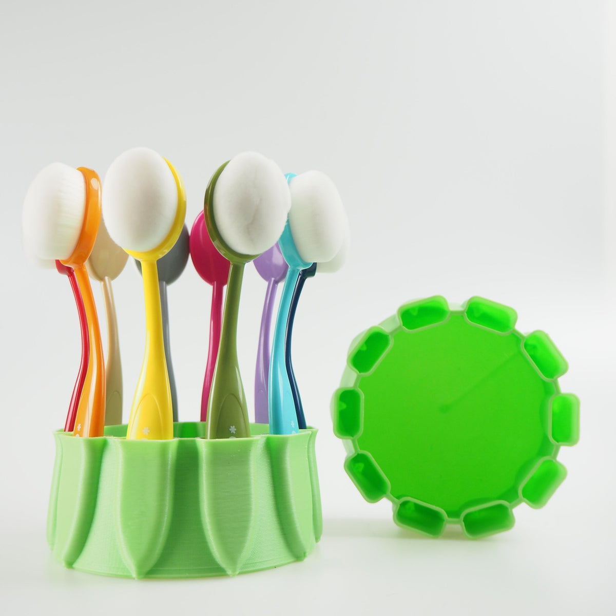 MakeItbyMarko - Ring-Toss Brush Caddy - Green