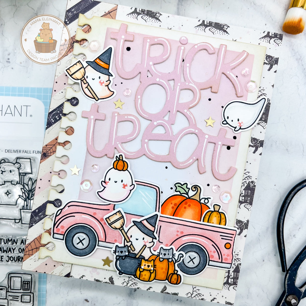 Mama Elephant - Book Edges - Creative Cuts