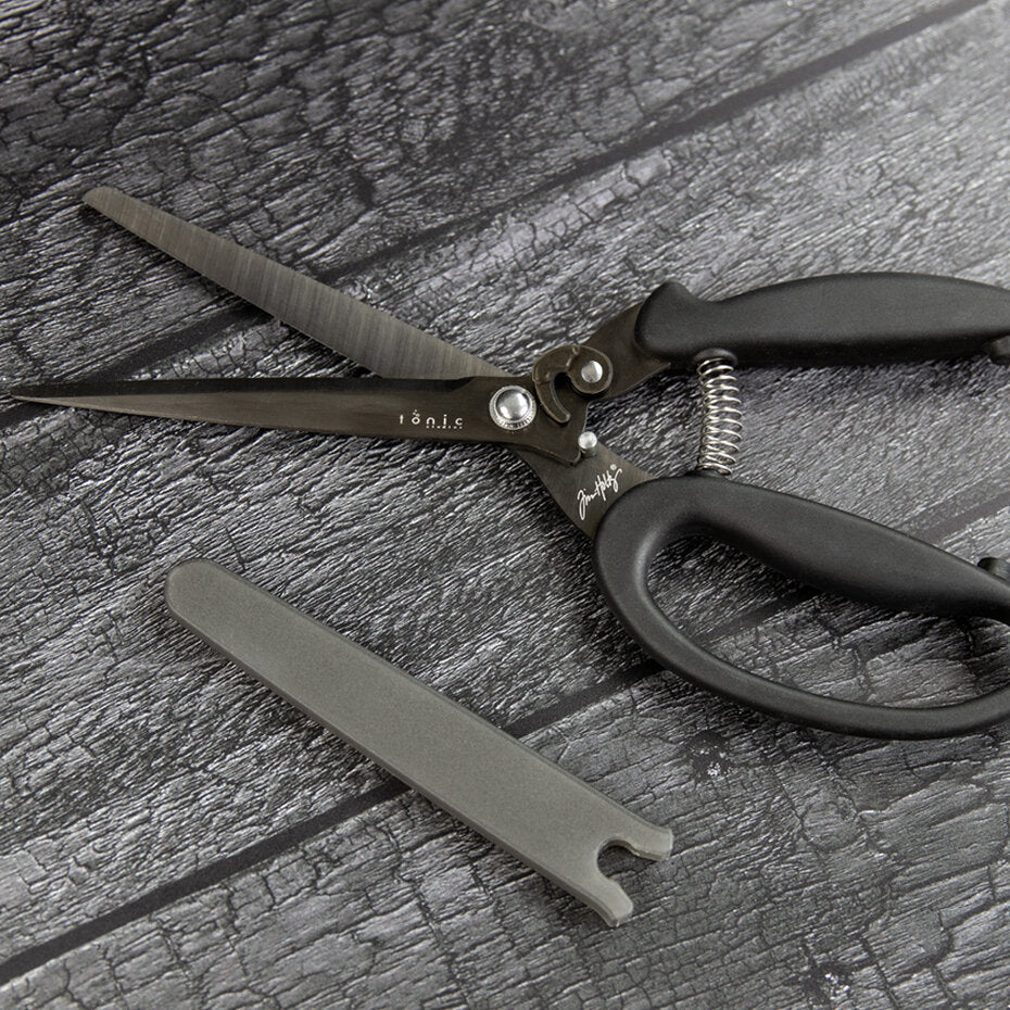 Tonic Studio's - Tim Holtz 9.5 inch Recoil Scissors