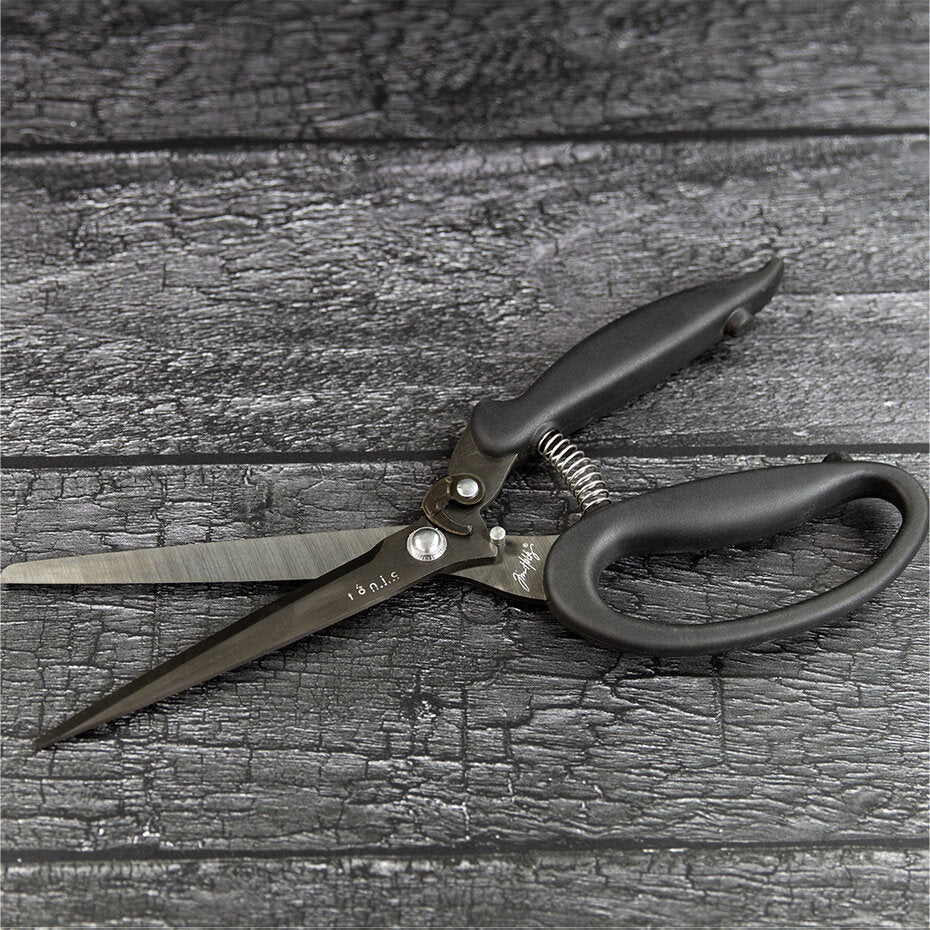 Tonic Studio's - Tim Holtz 9.5 inch Recoil Scissors