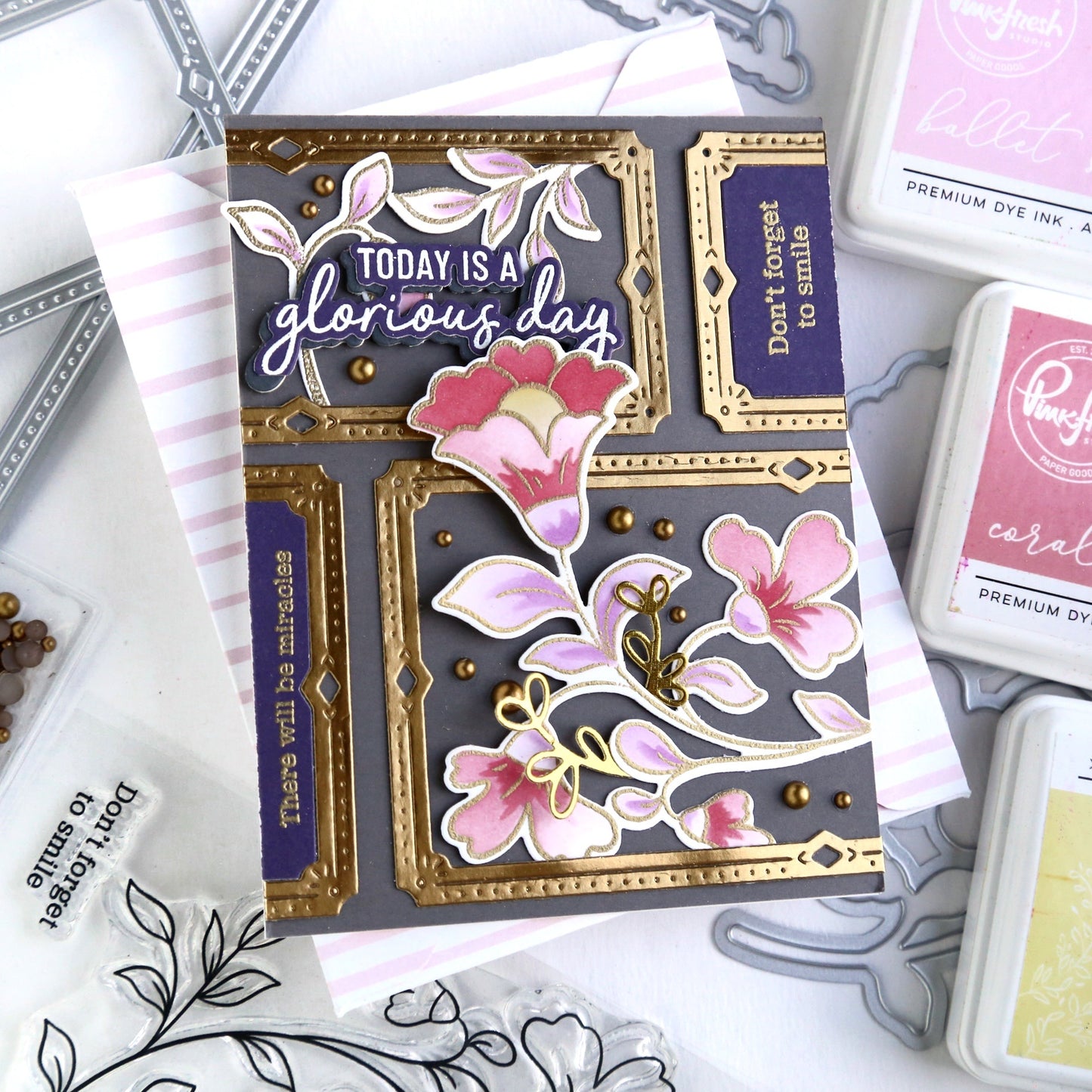 SET DEAL: Pinkfresh Studio - Heart Smiles Clear Stamp + Die Set