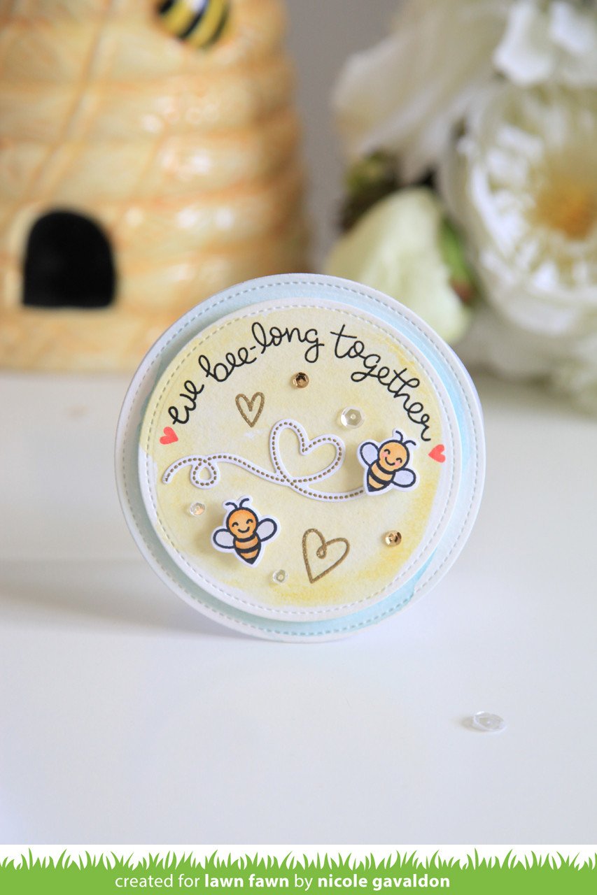 Lawn Fawn - Bugs And Kisses Lawn-Cuts