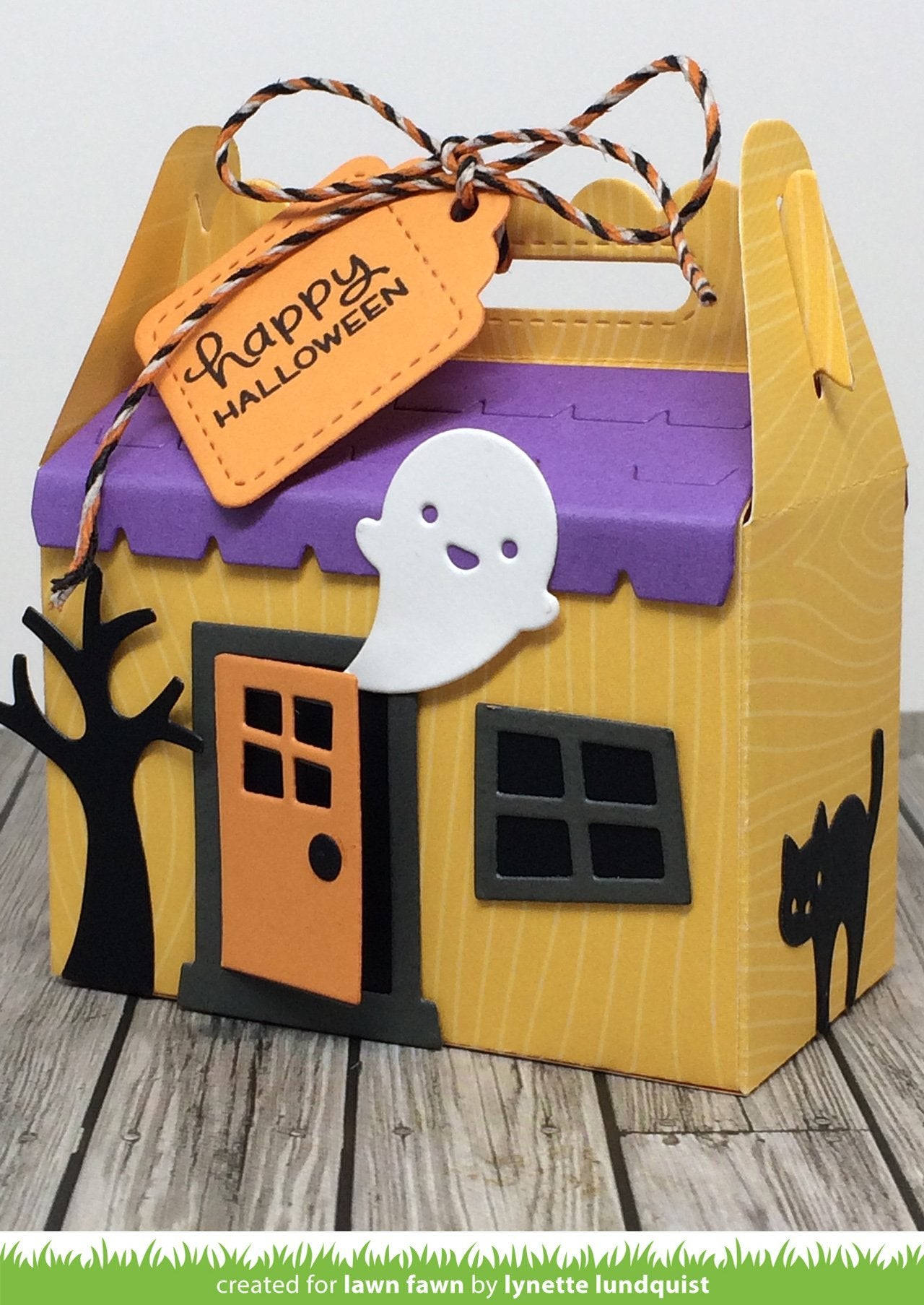 Lawn Fawn - Scalloped Treat Box Haunted House Add-on