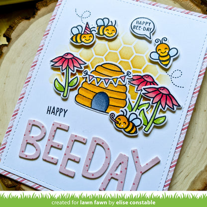 Lawn Fawn - Honeycomb Stencil