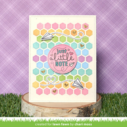 Lawn Fawn - Honeycomb Backdrop