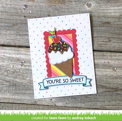 Lawn Fawn - Stitched Scalloped Rectangle Frames