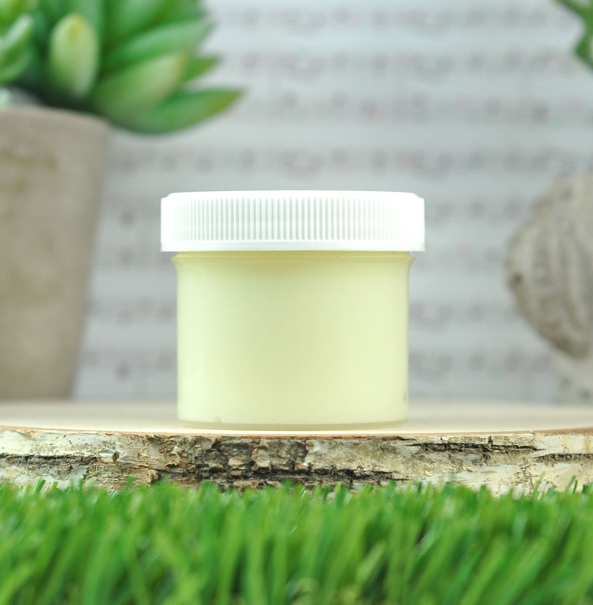 Lawn Fawn - Stencil Paste - Glow-In-The-Dark