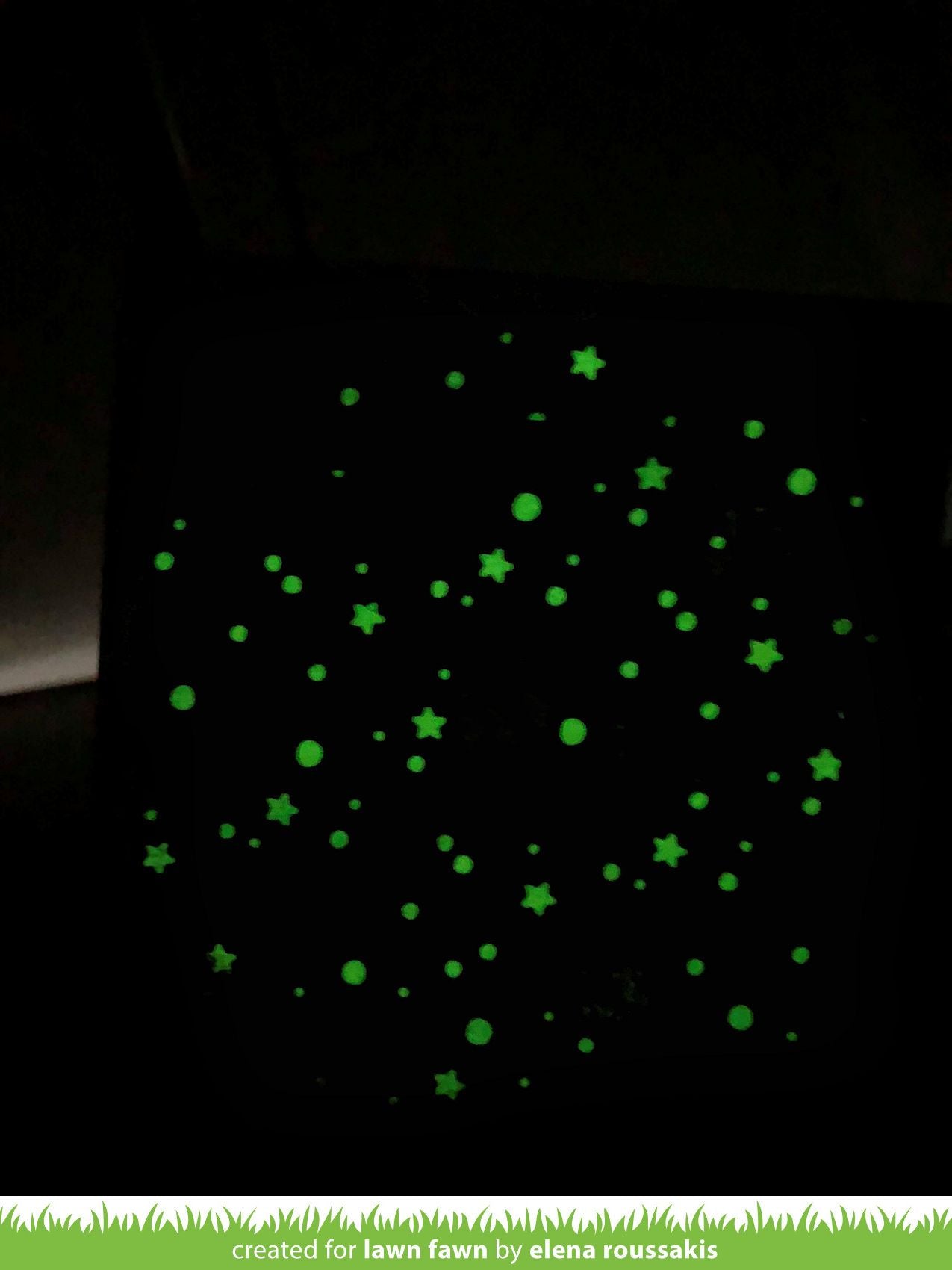Lawn Fawn - Glow-In-The-Dark Embossing Powder