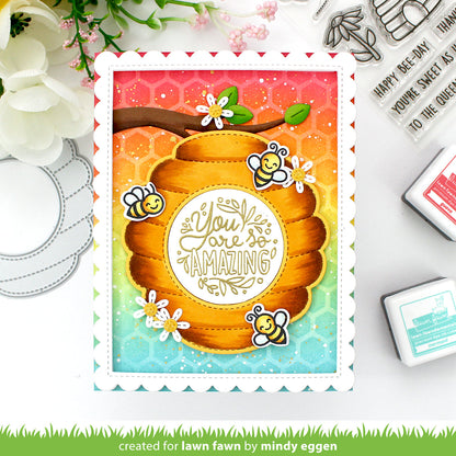 Lawn Fawn - Honeycomb Stencil