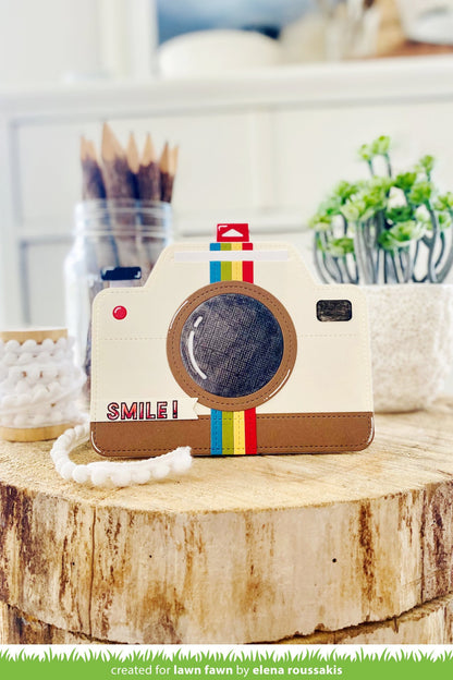 Lawn Fawn - Magic Iris Camera Pull-Tab Add-On