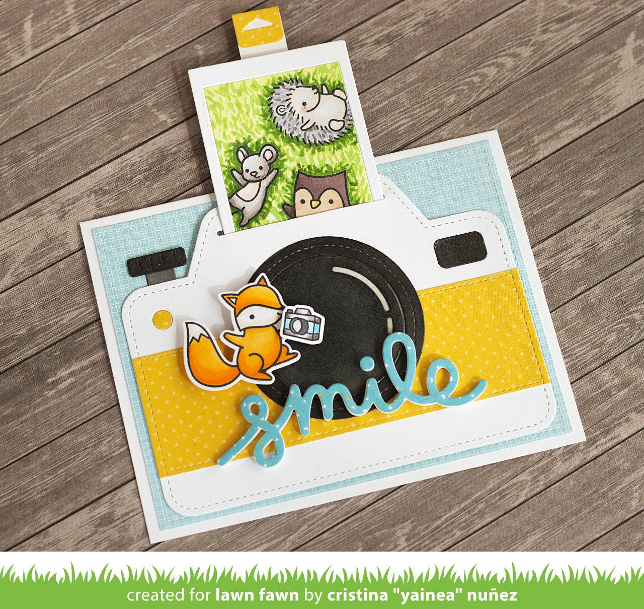 Lawn Fawn - Magic Iris Camera Pull-Tab Add-On