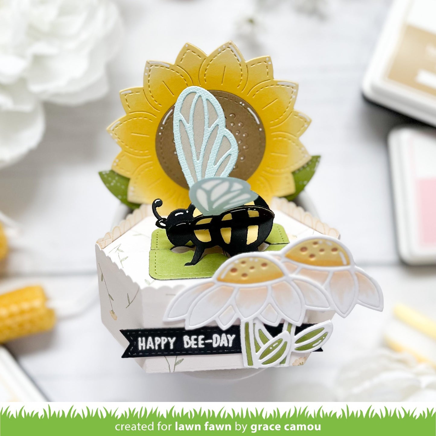 Lawn Fawn - Pop-Up Bee