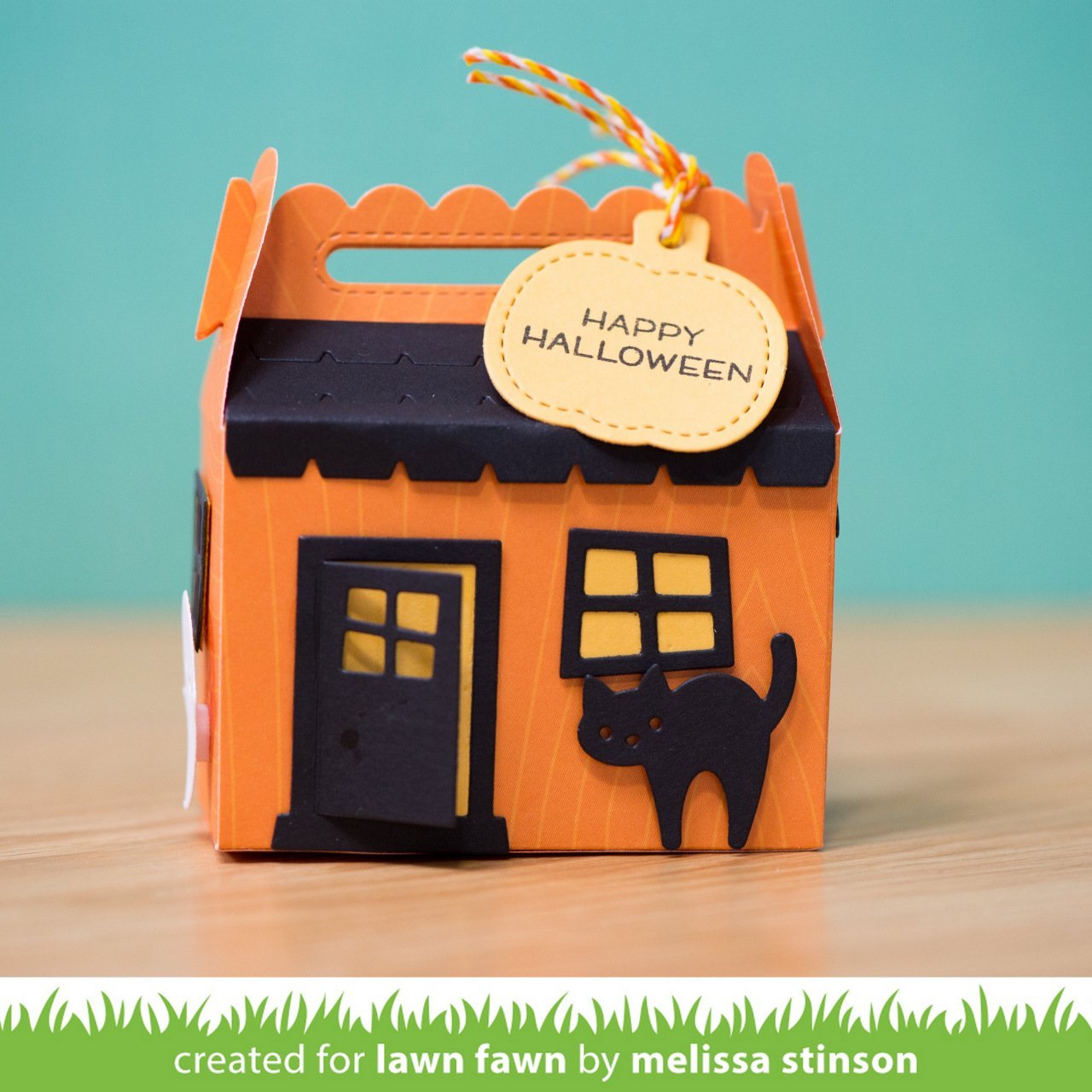 Lawn Fawn - Scalloped Treat Box Haunted House Add-on