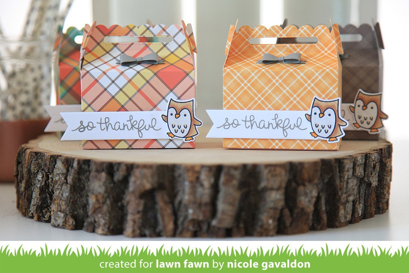 Lawn Fawn - Scalloped Treat Box Die