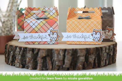 Lawn Fawn - Scalloped Treat Box Die