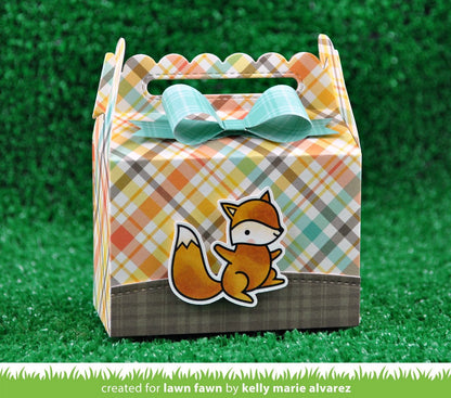 Lawn Fawn - Scalloped Treat Box Die