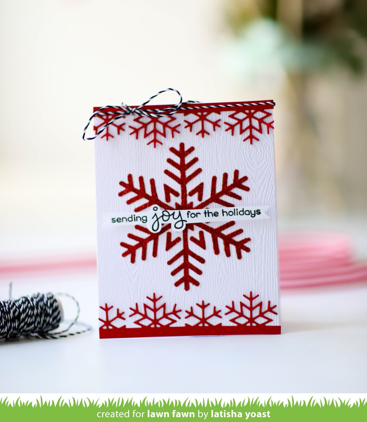 Lawn Fawn - Snowflake Border