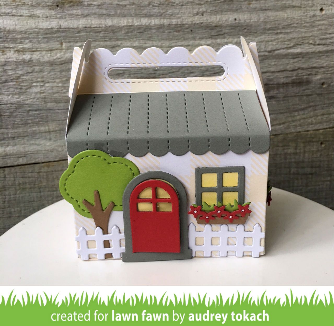 Lawn Fawn - Scalloped Treat Box Spring House Add-On Dies