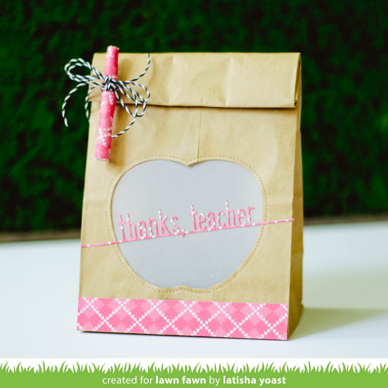 Lawn Fawn - Outside In Stitched Apple Stackables