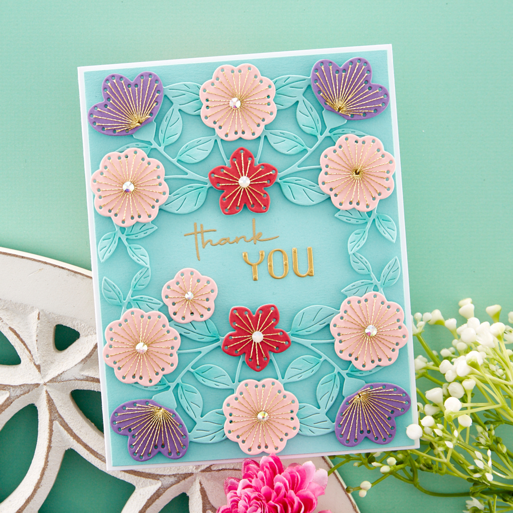 Spellbinders - Stitched Floral Flip Frame Etched Dies